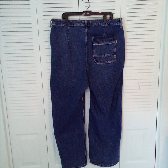 FOREVER21+ PREMIUM SZ 16 STRAIGHT LEG MED WASH JEANS 3 PATCH POCKETS 2 BUTTONS - Picture 4 of 7